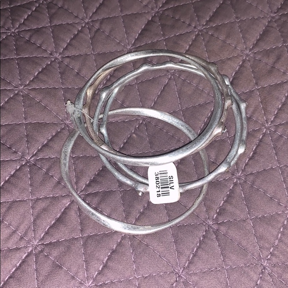 Silver (5)bangles set very pretty!